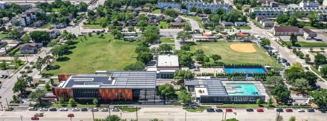 Htx Dtown Apt I Sleeps 7 Wi-Fi Parking Free Gym Houston Bagian luar foto